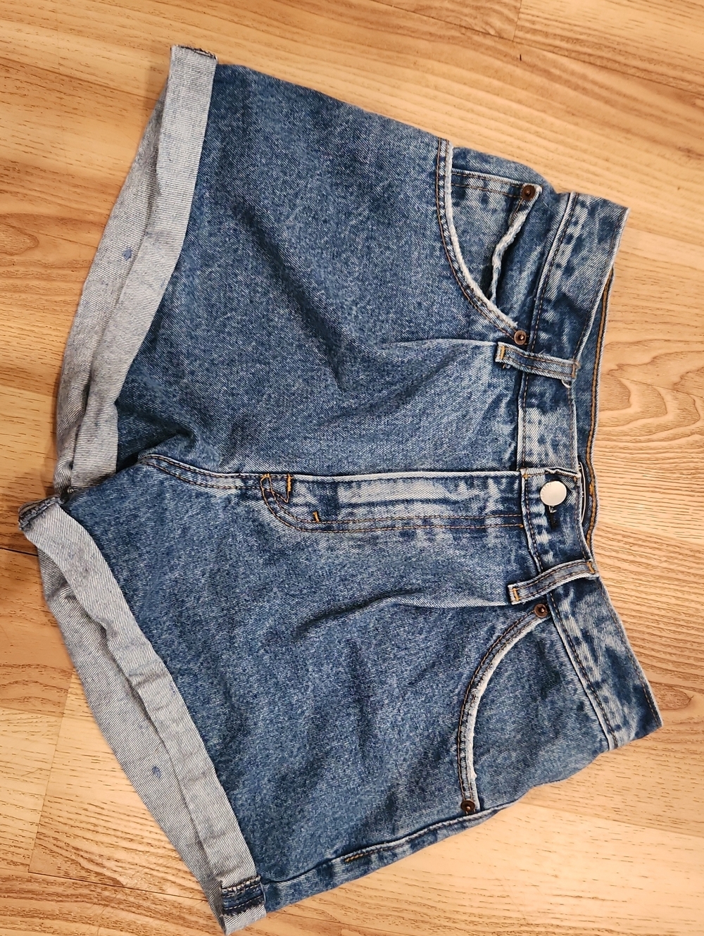 Abercrombie & Fitch Annie High Rise Short